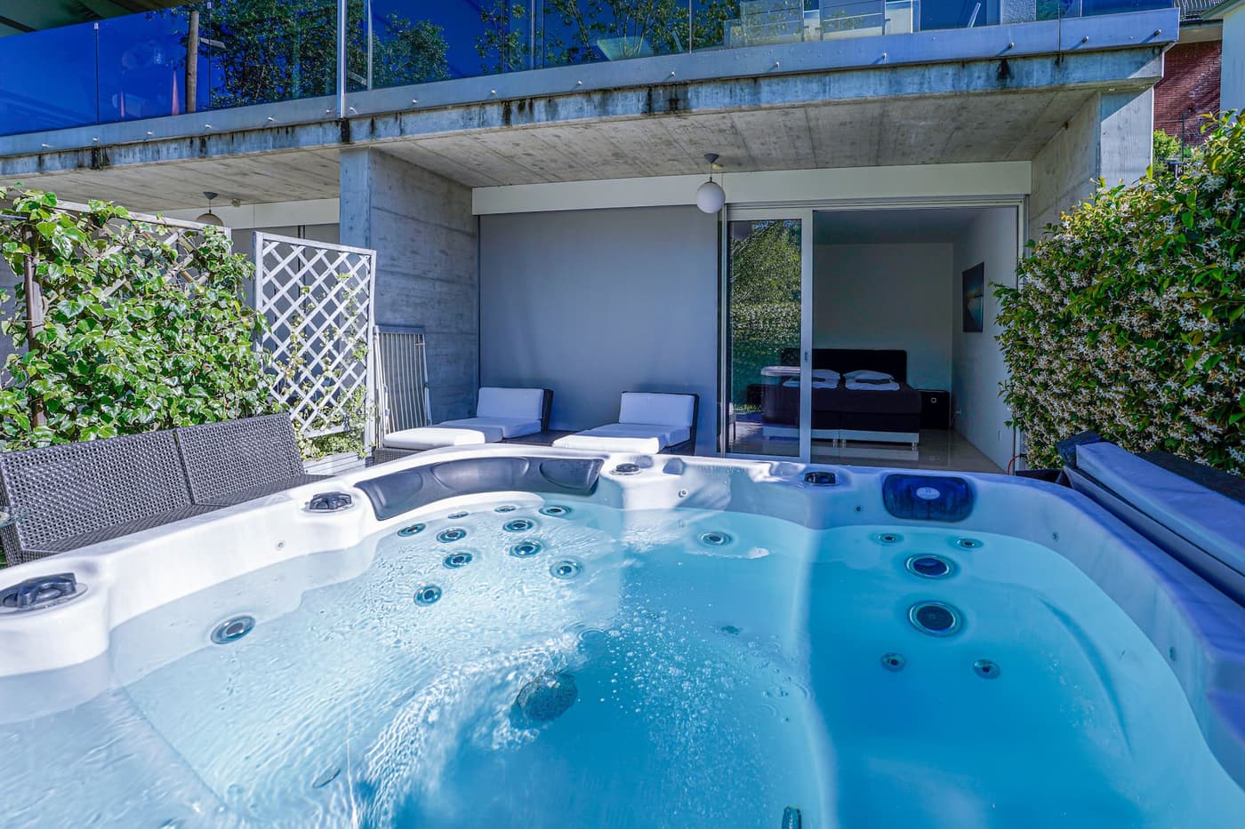 The Glass House interior 1