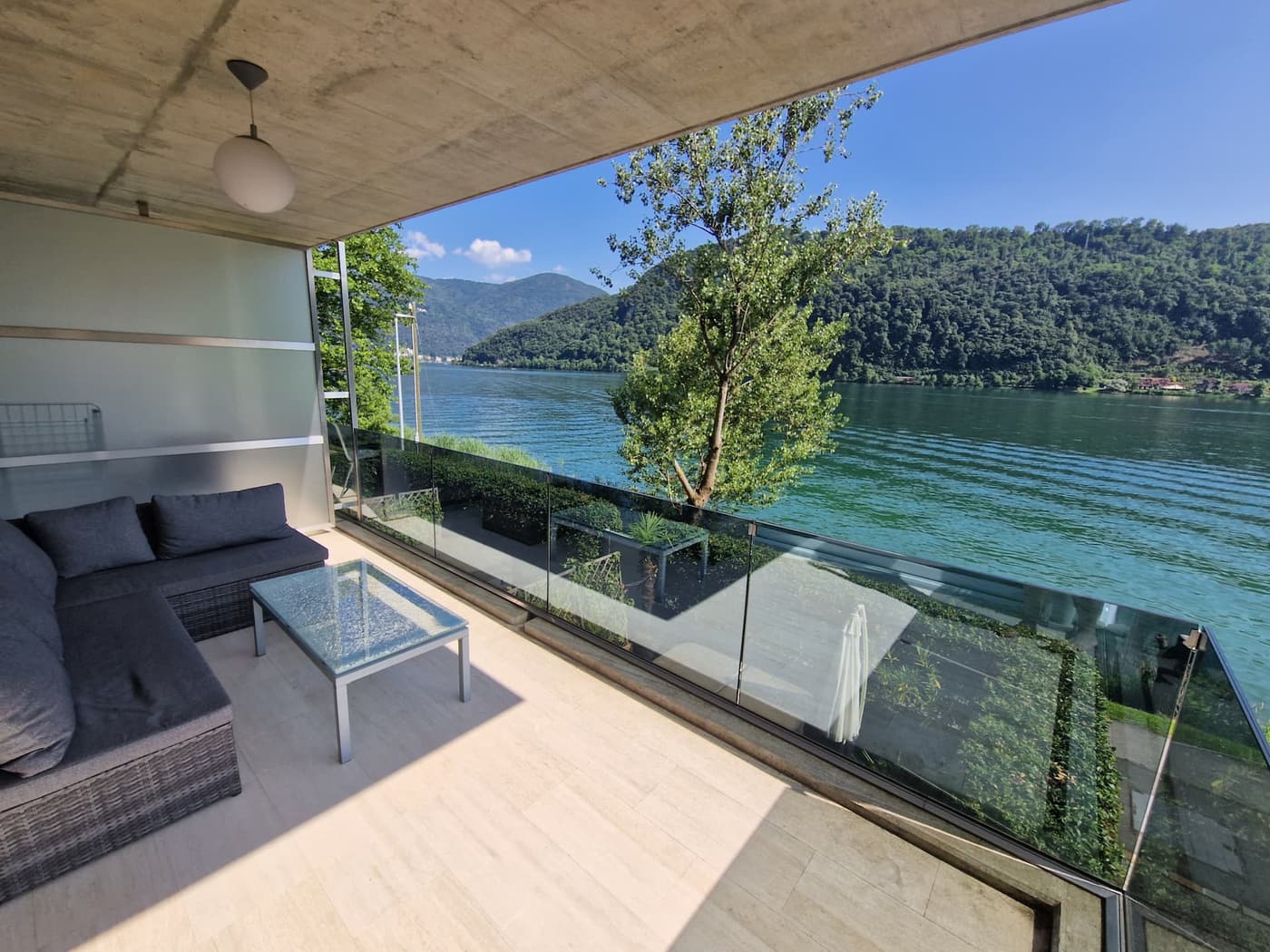 The Lake House interior 1