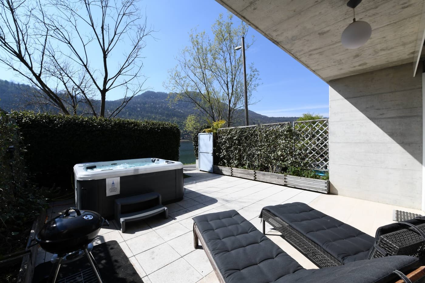 Minimal House interior 1
