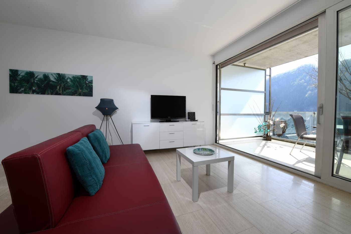 Minimal House interior 4